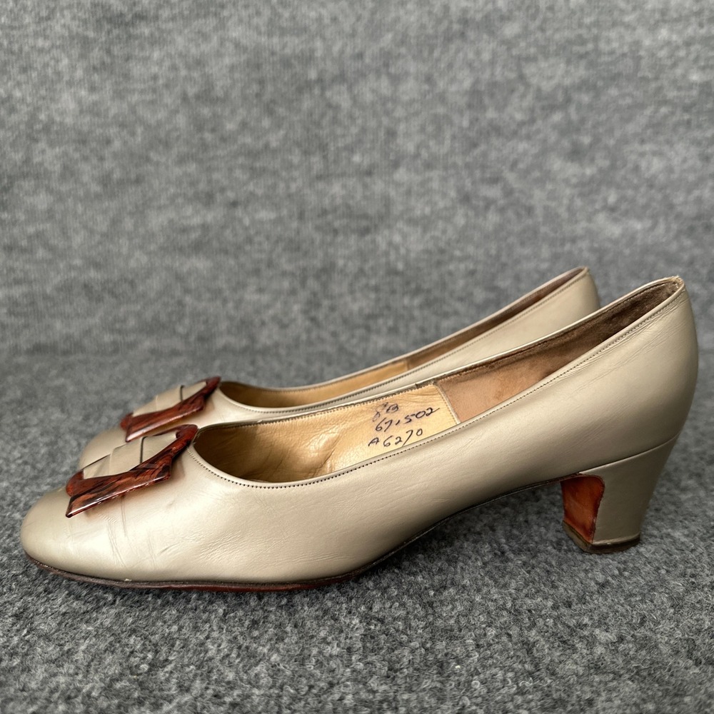 Vintage 60s Andrew Geller Pumps Womens 8B Beige Leather Buckle Kitten Heel Shoes - Picture 2 of 14